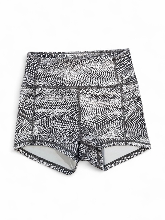 lululemon athletica Pants - Lululemon Grey Snake Print Women's In Movement Shorts Everlux 2.5" - Size 4